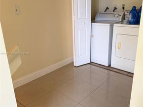 9365 Fontainebleau, Miami FL 33172