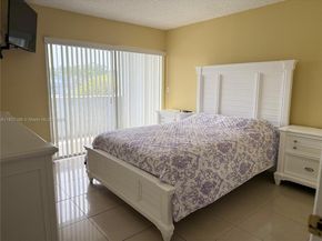 9365 Fontainebleau, Miami FL 33172