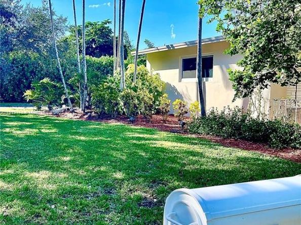 7305 SW 132nd St, Pinecrest FL 33156