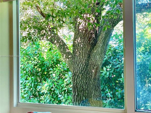 7305 SW 132nd St, Pinecrest FL 33156