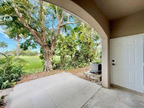 4412 Woodland Cir 4412, Tamarac FL 33319