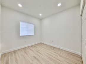 4412 Woodland Cir 4412, Tamarac FL 33319