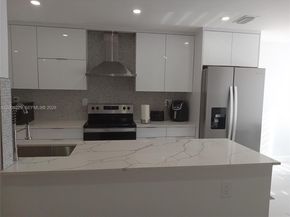 8224 NW 9th Ct 3, Plantation FL 33324