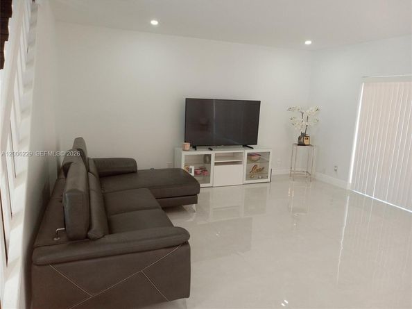 8224 NW 9th Ct 3, Plantation FL 33324