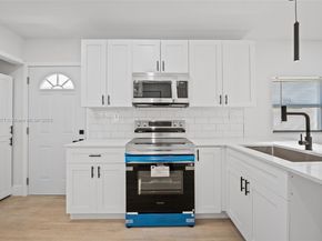 1844 NW 67th St, Miami FL 33147