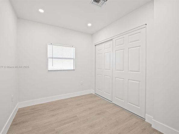 1844 NW 67th St, Miami FL 33147