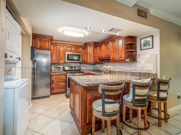 6547 SW 116th Pl E, Miami FL 33173