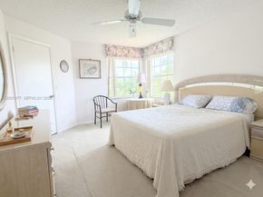1510 W Lacosta Dr W, Pembroke Pines FL 33027