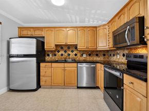 16541 Blatt Blvd 205, Weston FL 33326