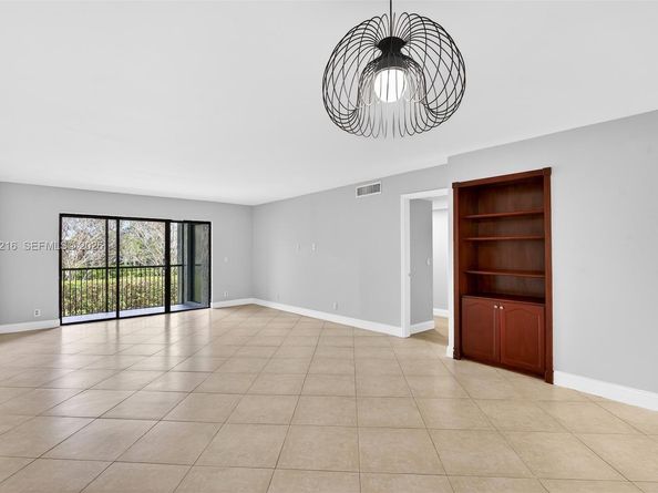 16541 Blatt Blvd 205, Weston FL 33326