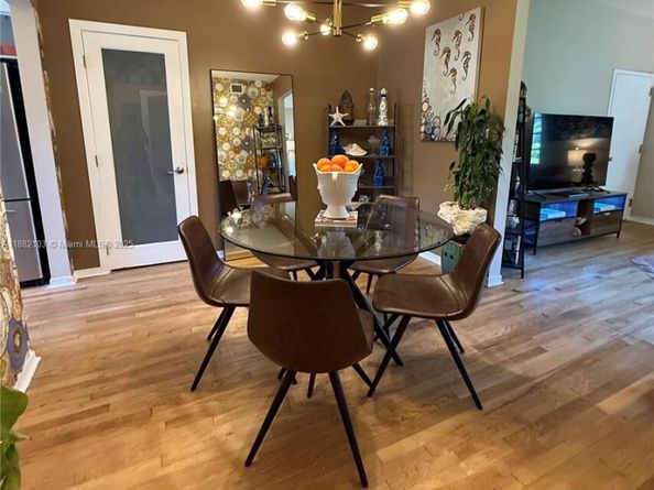 1600 Michigan Ave 1, Miami Beach FL 33139