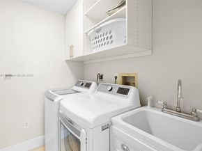 3754 NE 209th Ter, Aventura FL 33180