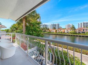 3754 NE 209th Ter, Aventura FL 33180