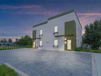 11128 NW 17th Ave 1-2.