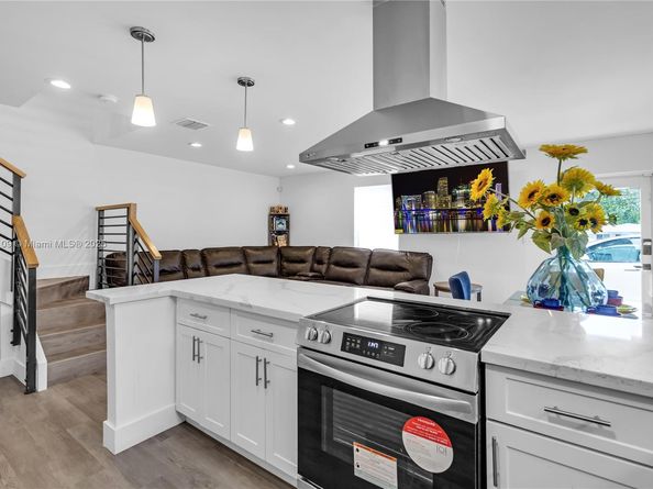 11128 NW 17th Ave 1-2., Miami FL 33167