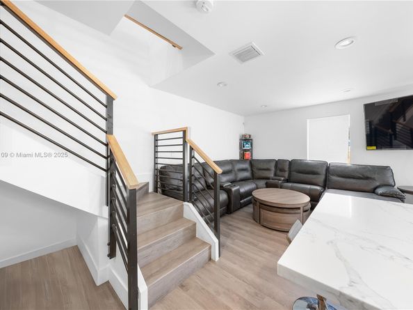 11128 NW 17th Ave 1-2., Miami FL 33167