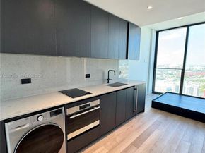 20 NE 11th St 3012A, Miami FL 33132