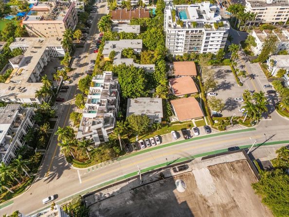 9950 E Bay Harbor Dr, Bay Harbor Islands FL 33154