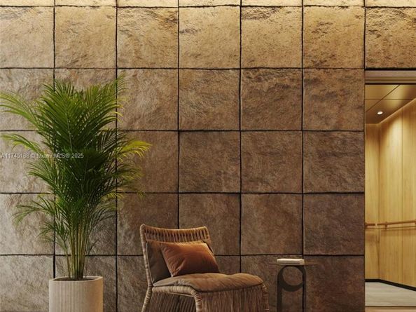 9950 E Bay Harbor Dr, Bay Harbor Islands FL 33154