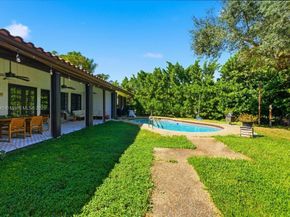 9431 Sea Turtle Ln, Plantation FL 33324