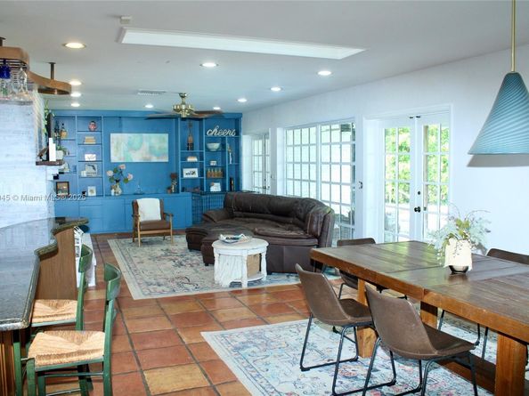 9431 Sea Turtle Ln, Plantation FL 33324