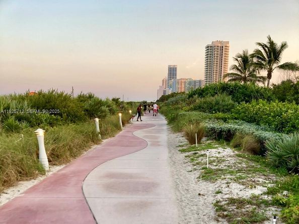 625 83rd St 44, Miami Beach FL 33141