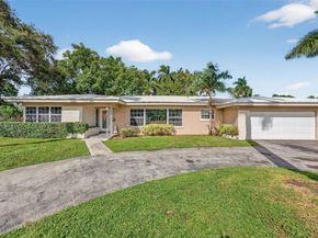 801 Holly Ln, Plantation FL 33317