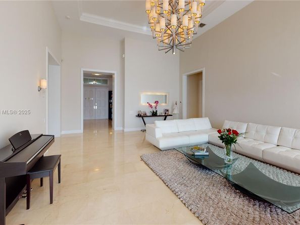 1486 Commodore Way, Hollywood FL 33019