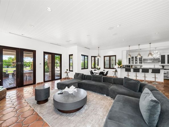 1201 NE 83rd St, Miami FL 33138