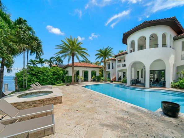 1201 NE 83rd St, Miami FL 33138