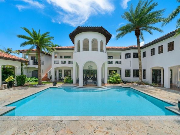 1201 NE 83rd St, Miami FL 33138