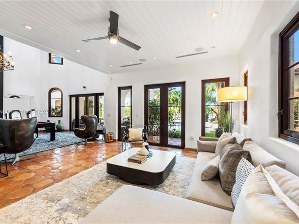 1201 NE 83rd St, Miami FL 33138