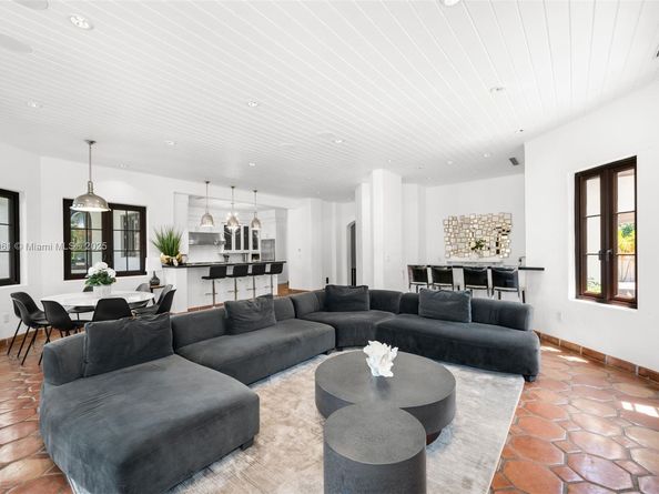 1201 NE 83rd St, Miami FL 33138