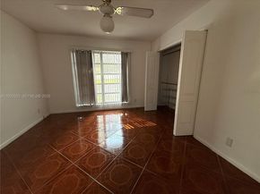 7441 SW 19th St, Plantation FL 33317