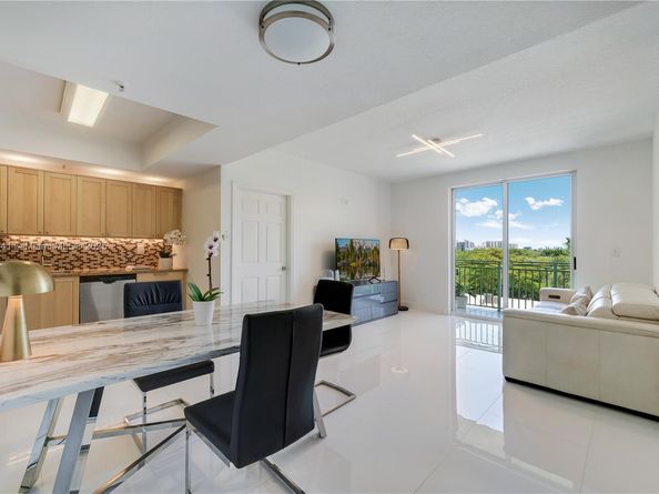 3500 Coral Way 604, Miami FL 33145