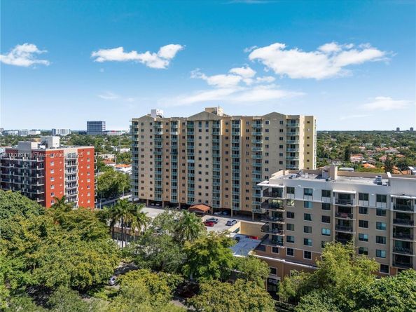 3500 Coral Way 604, Miami FL 33145