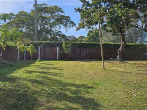 11809 NE 1st Ave, Miami FL 33161