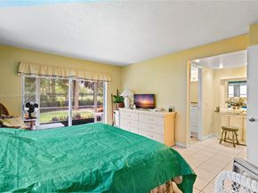 4800 Hillcrest Ln 101, Hollywood FL 33021