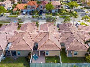 677 NW 129th Way, Pembroke Pines FL 33028