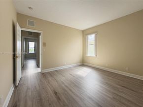 12490 Shoreline Dr, Wellington FL 33414