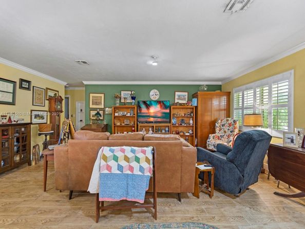 19630 Sterling Dr, Cutler Bay FL 33157