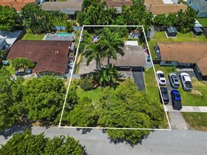 19630 Sterling Dr, Cutler Bay FL 33157
