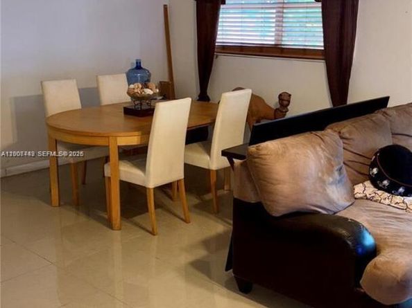 3120 N Pine Island Rd 307, Sunrise FL 33351