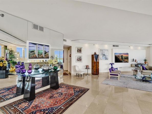 4000 Island Blvd 1007, Aventura FL 33160