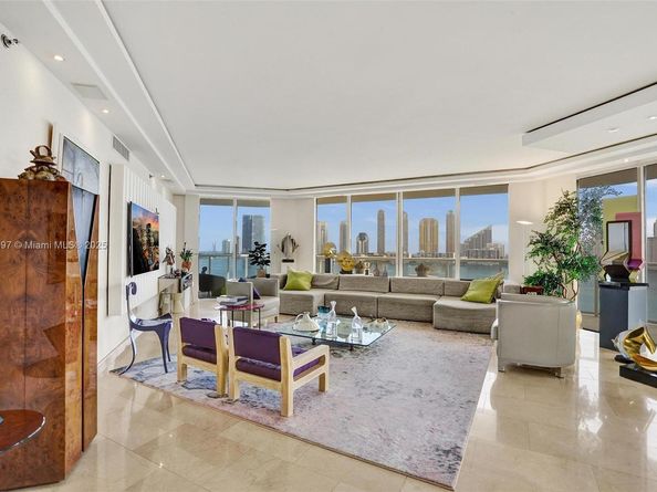 4000 Island Blvd 1007, Aventura FL 33160