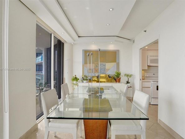 4000 Island Blvd 1007, Aventura FL 33160