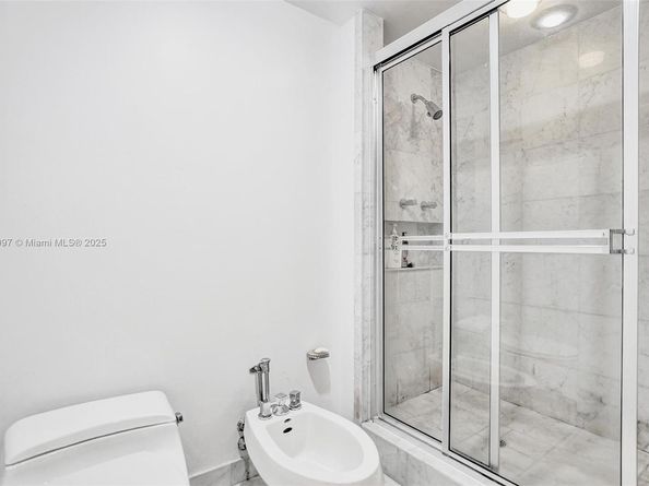 4000 Island Blvd 1007, Aventura FL 33160