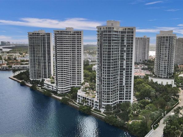 4000 Island Blvd 1007, Aventura FL 33160