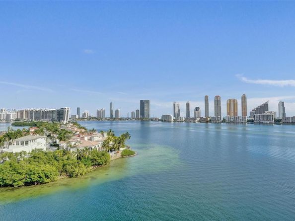 4000 Island Blvd 1007, Aventura FL 33160