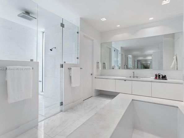 30 Palm Ave, Miami Beach FL 33139